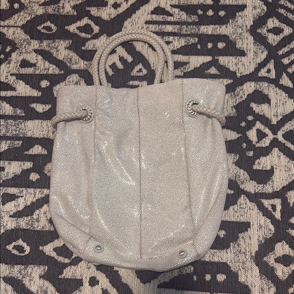 Judith Ripka Stingray Bag - Picture 2 of 4